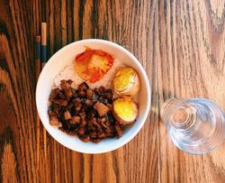 一碗有节操的卤肉饭