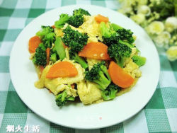 家常小菜——鸡蛋胡萝卜烧西兰花