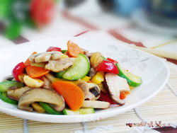 彩蔬炒肉片