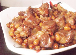 美味家常 黄豆焖猪肉