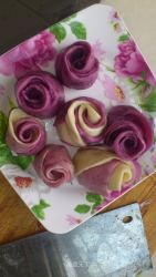 [麻麻小厨房]紫薯玫瑰馒头