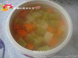 [菜谱换礼]营养美味－－土豆玉米鲜汤