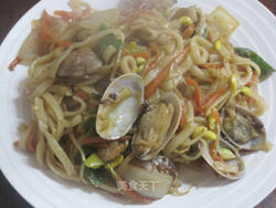 鲜蔬海鲜炒面