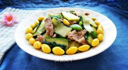 白果黄瓜炒肉片