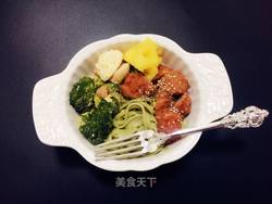 肉丸鸡蛋面