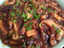 超下饭的一道菜，肉末香菇
