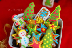 【圣诞花色姜饼】——让小朋友爱不释手的礼物