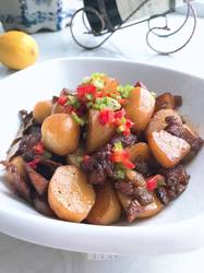 土豆红烧肉