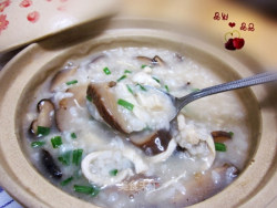 温暖健康的平民粥——香菇鸡肉粥