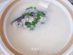 砂锅鱼头豆腐