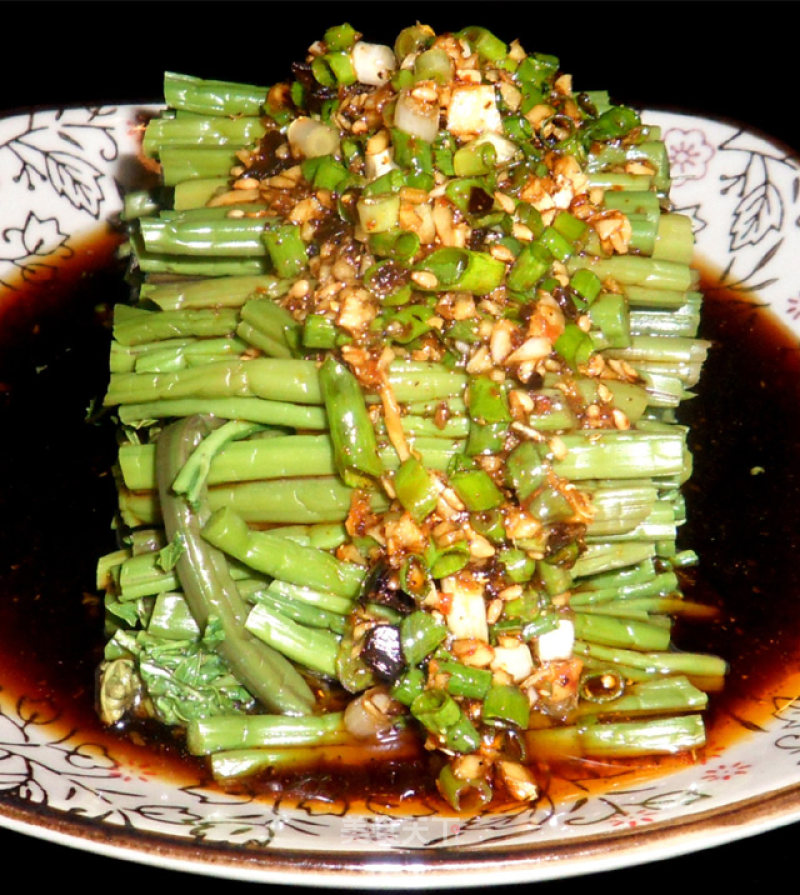 凉拌野生蕨菜