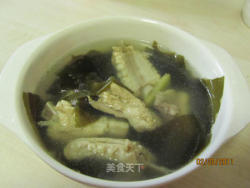 电饭锅也能煲出美味汤——排骨海带汤