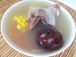 [秋冬保健养颜汤]~红罗卜马蹄猪骨汤