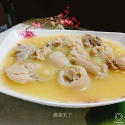 干豌豆炖猪尾汤