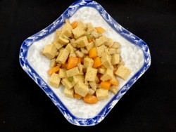 冻豆腐炒三丁