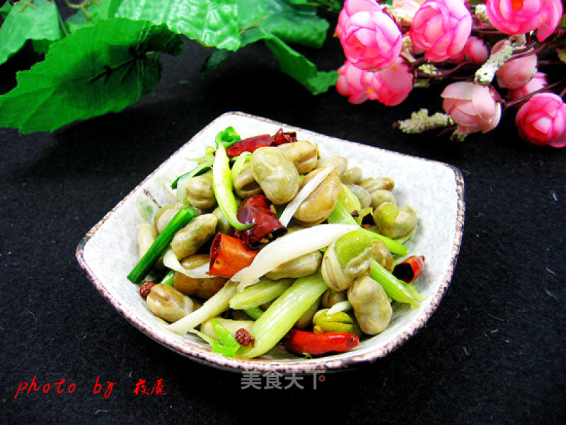蒜苗炒胡豆