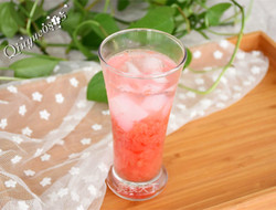 红柚椰香鸡尾酒