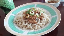 家常手擀鸡蛋面