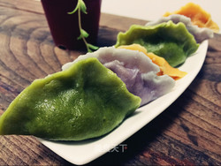 彩色饺子