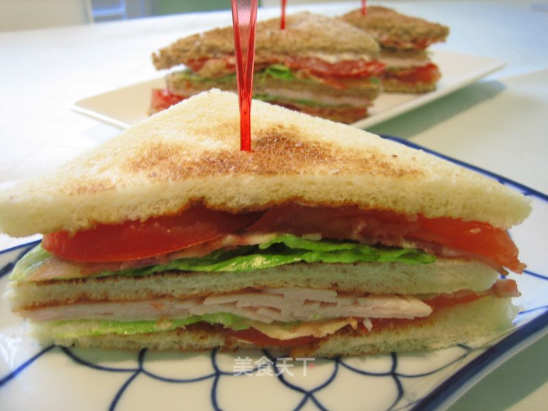 筒易美式午餐——火鸡培根三明治（Turkey Club)