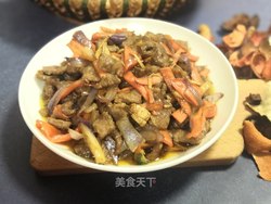 胡萝卜炒牛肉