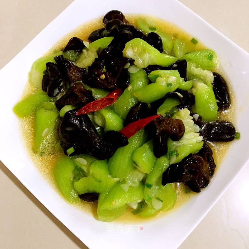 丝瓜炒木耳