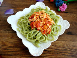 手擀菠菜汁西红柿打卤面