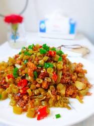 酸豆角肉末