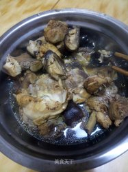香菇炖鸡腿