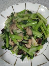 香菇炒菊花菜