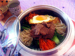 捧着锅大口吃---韩国拌饭