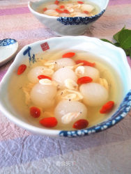 白萝卜虾皮汤