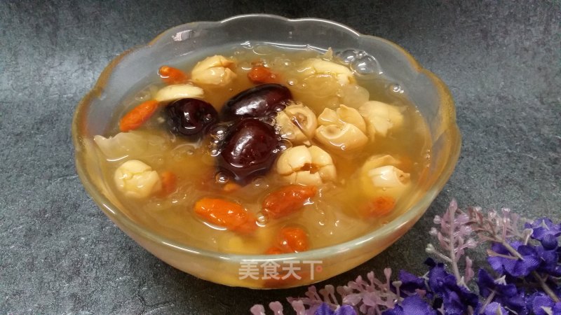 雪耳莲子汤