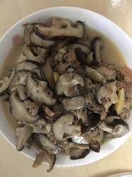排骨炖香菇