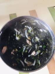 金针菇紫菜汤