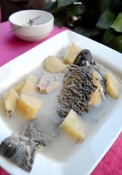 粉葛鲫鱼汤