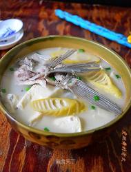 春笋豆腐鲈鱼头汤