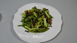 蒜苔炒肉