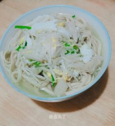 金针菇鸡蛋面条