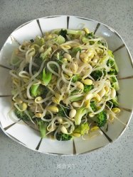 西兰花炒黄豆芽