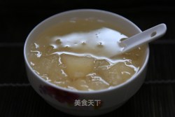 雪梨银茸西洋参片羹 清肺润肺，缓解久咳