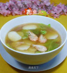江白虾圆白菜年糕汤