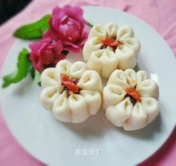 菊花豆沙包