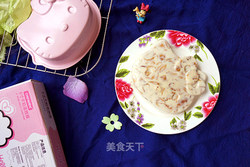 凯蒂猫玫瑰牛奶布丁