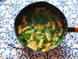 小白菜鱼豆腐汤
