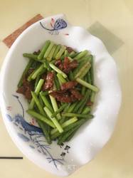 蒜苔炒肉