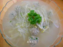 豆芽肉丸汤