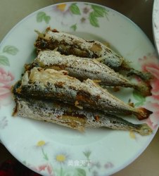 小满日食记之《油煎小燕鱼》