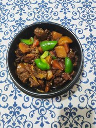 红烧鸡块