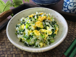 青菜鸡蛋炒饭